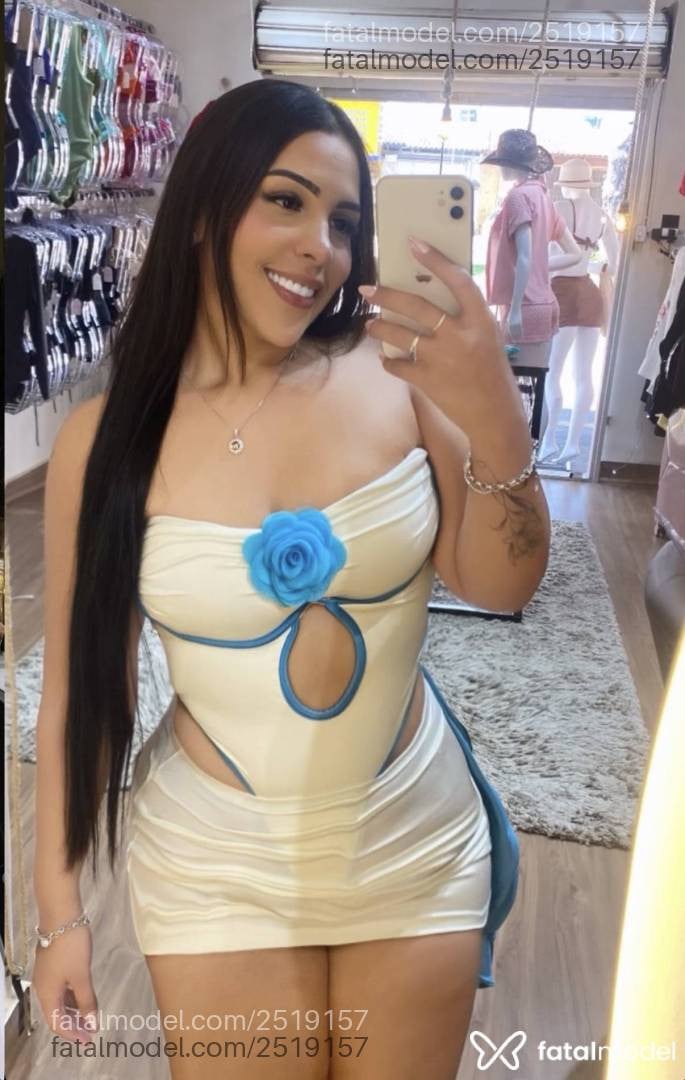 Acompanhante mulher morena (o) de olhos castanhos em Brasília - Valentina