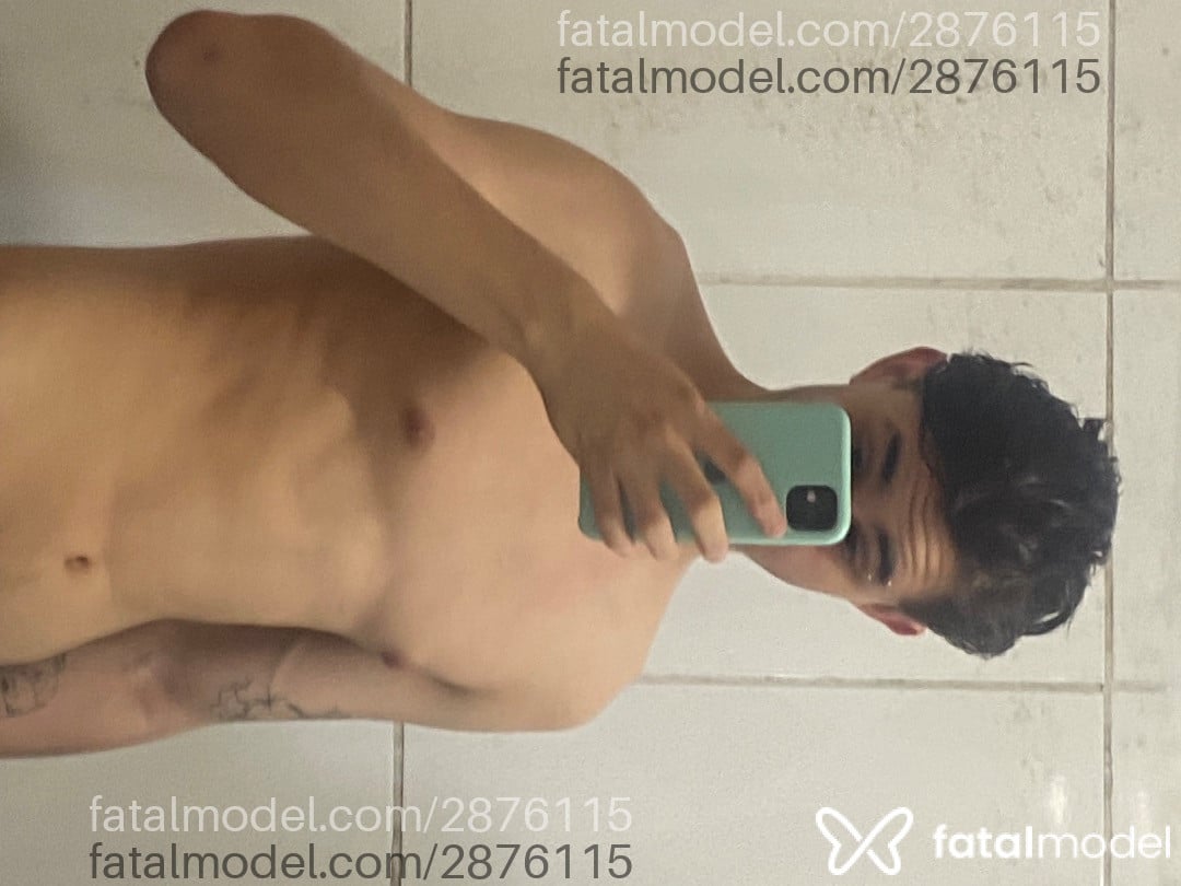 Acompanhante homem morena (o) de olhos castanhos em Balneário Camboriú - Gabriel