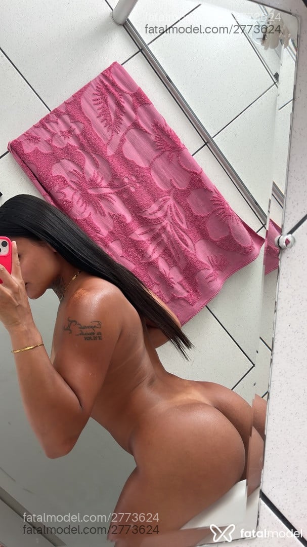 Acompanhante mulher trans morena (o) de olhos pretos em Curitiba - Agathasa