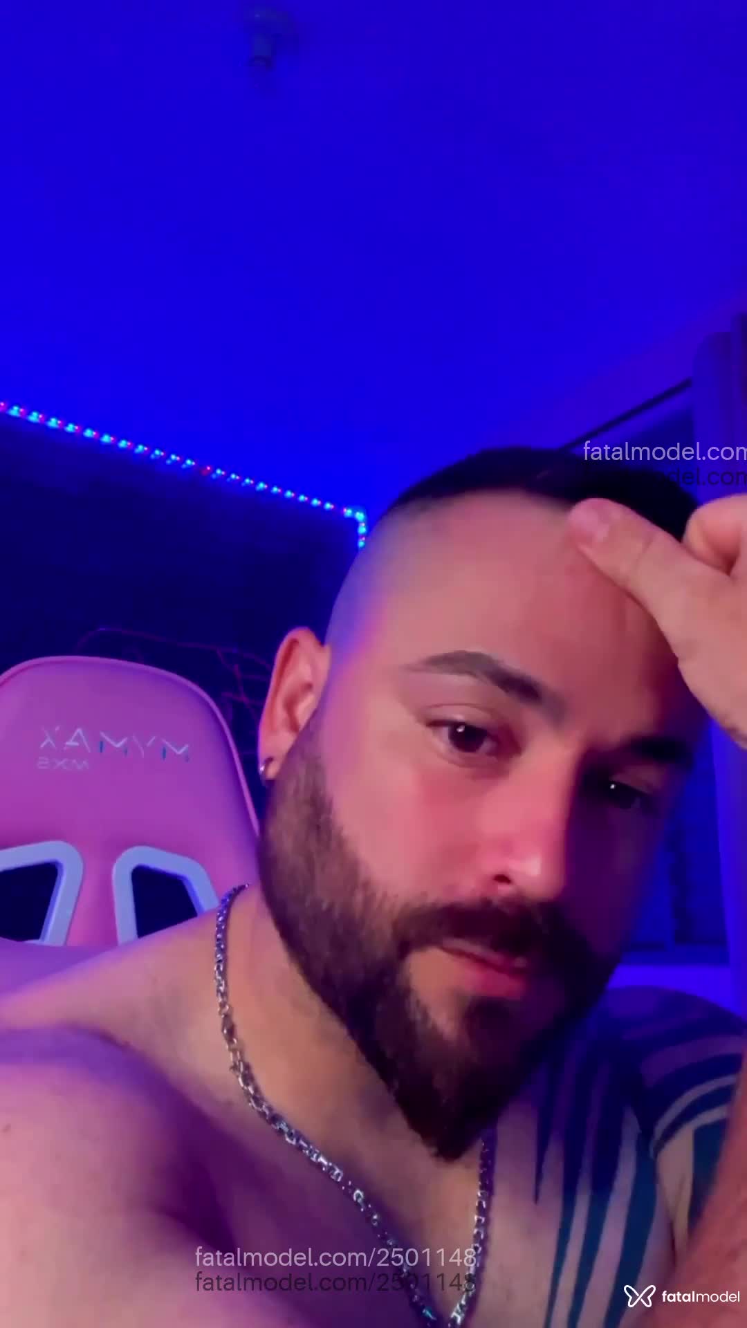 Acompanhante homem morena (o) de olhos castanhos em Virtual - Don Nadez