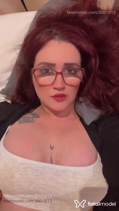 Acompanhante mulher morena (o) de olhos mel em São Paulo Acompanhante mulher morena (o) de olhos mel em São Paulo - Sophia