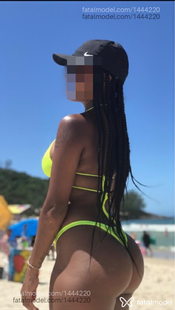 Acompanhante mulher morena (o) de olhos pretos em Porto Alegre - Bebel