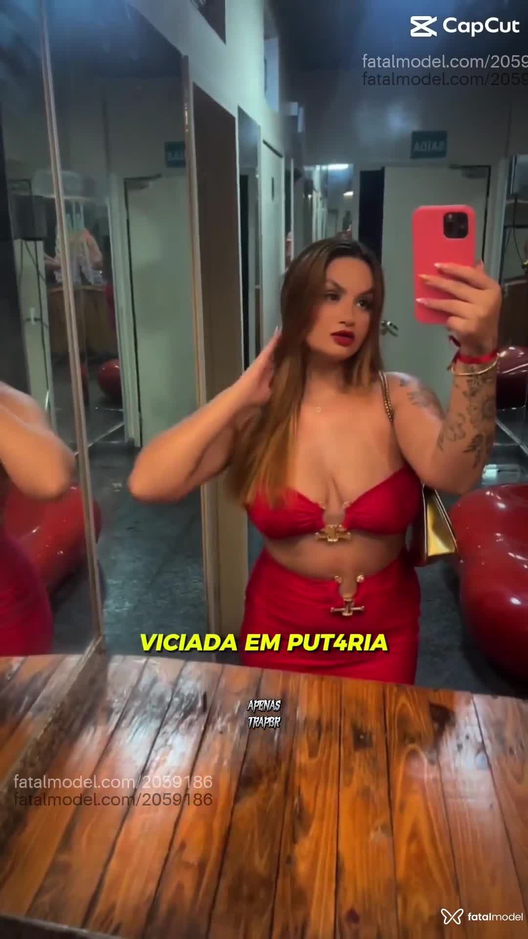 Acompanhante mulher ruiva (o) de olhos castanhos - Rebeca Acompanhante mulher ruiva (o) de olhos castanhos - Rebeca