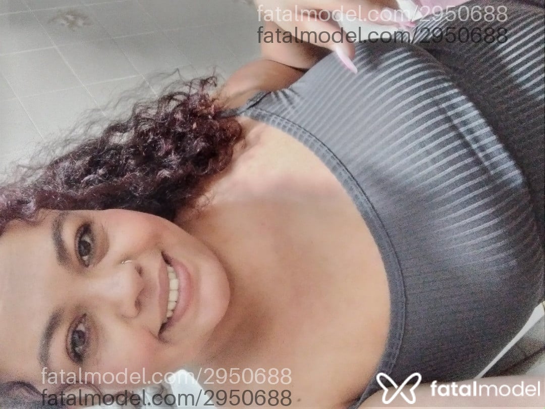 Acompanhante mulher morena (o) de olhos castanhos em Porto Alegre Acompanhante mulher morena (o) de olhos castanhos em Porto Alegre - Jéssica