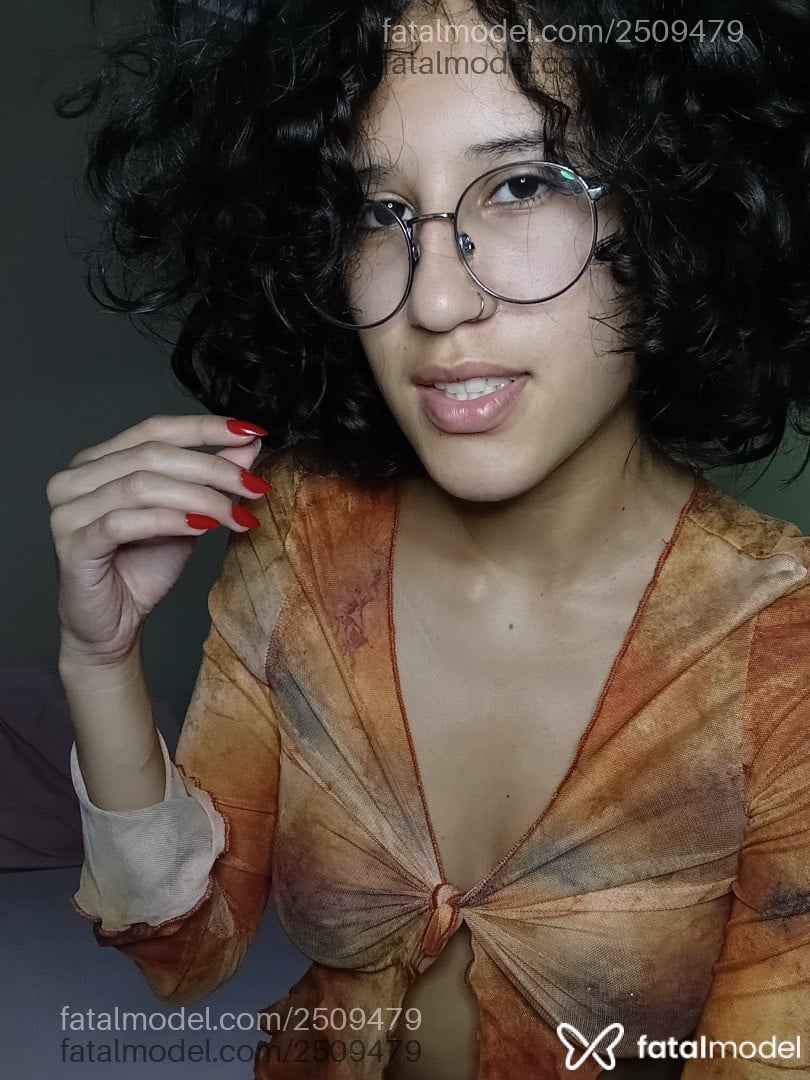 Acompanhante mulher com cabelo castanho de olhos castanhos em São Paulo - Emilly