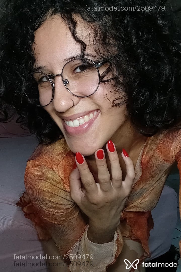 Acompanhante mulher com cabelo castanho de olhos castanhos em São Paulo - Emilly