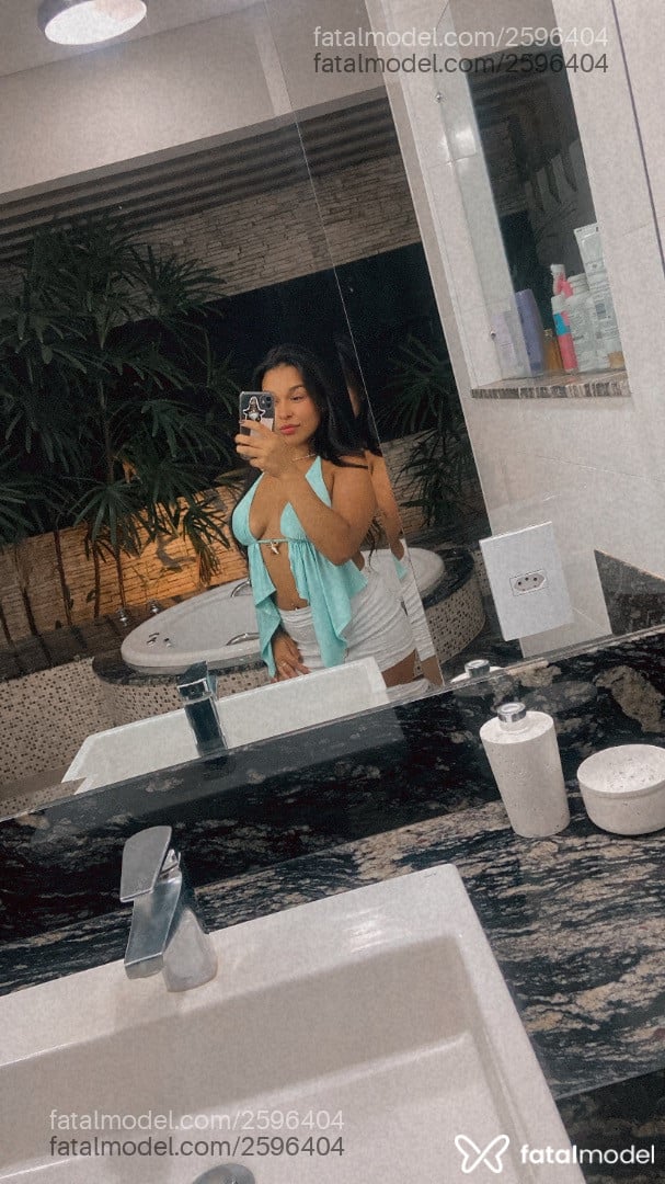 Acompanhante mulher morena (o) de olhos pretos em Jundiaí Acompanhante mulher morena (o) de olhos pretos em Jundiaí - Gabi Pierry