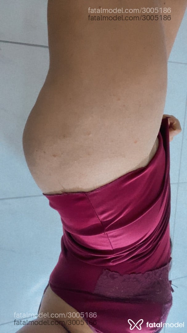 Acompanhante mulher com cabelo castanho de olhos castanhos em Indaial - Luana