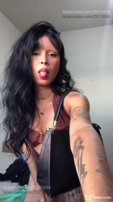 Acompanhante mulher morena (o) de olhos castanhos em Luziânia Acompanhante mulher morena (o) de olhos castanhos em Luziânia - Dudda