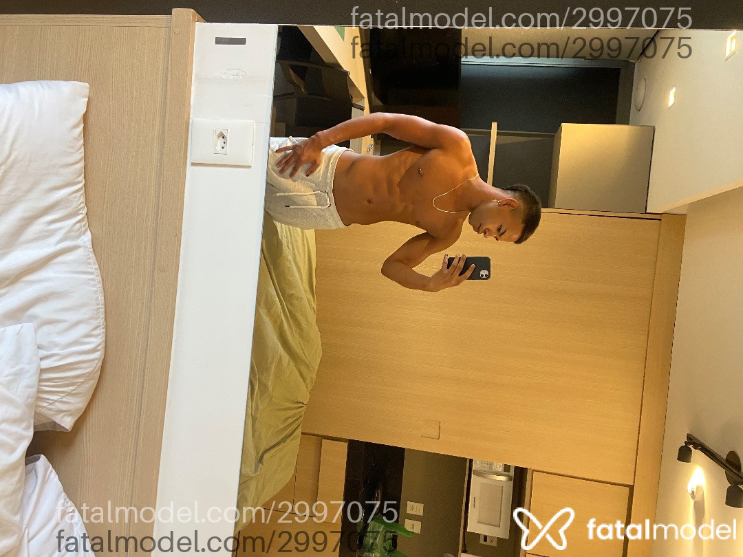 Acompanhante homem morena (o) de olhos castanhos em São Paulo Acompanhante homem morena (o) de olhos castanhos em São Paulo - Lucas Xavier