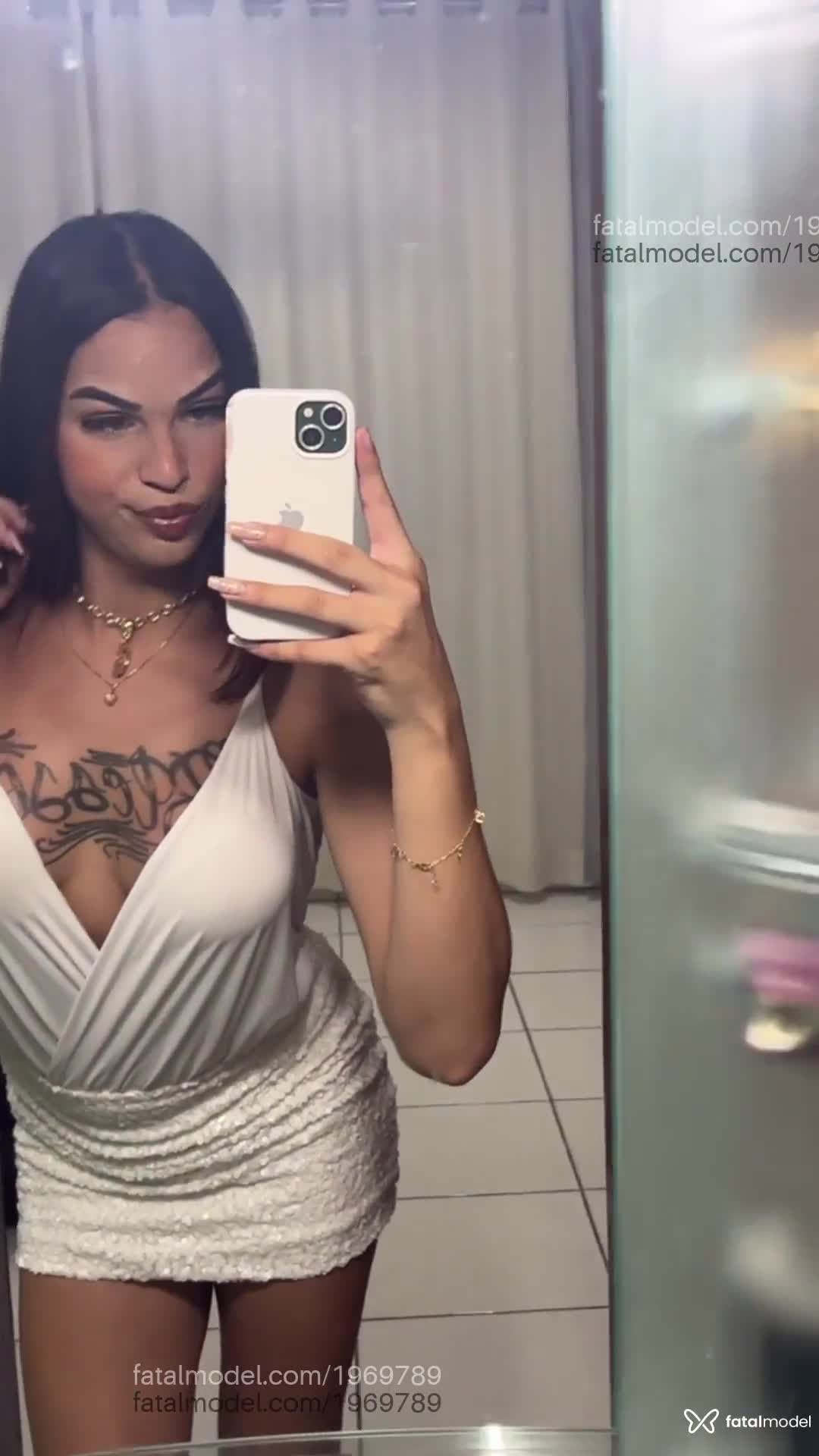 Acompanhante mulher trans morena (o) de olhos mel em Capelinha Acompanhante mulher trans morena (o) de olhos mel em Capelinha - Gabriela hubner