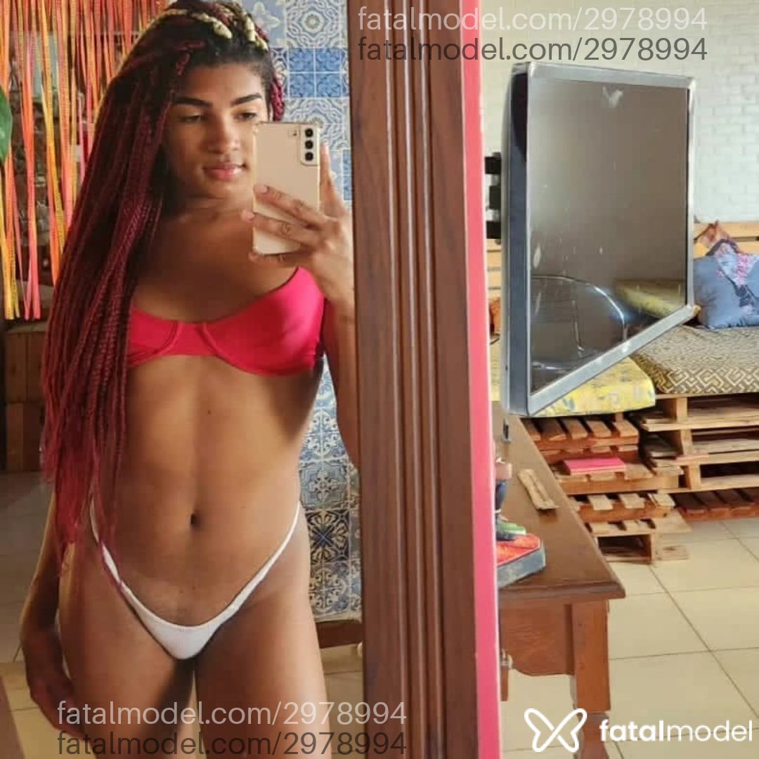 Acompanhante mulher trans com cabelo castanho de olhos castanhos em São José dos Campos - Bárbara Eugênia