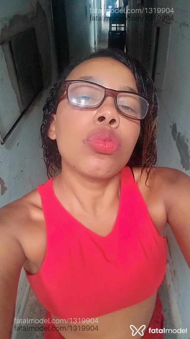 Acompanhante mulher com cabelo castanho de olhos pretos em Jales Acompanhante mulher com cabelo castanho de olhos pretos em Jales - Bianca Pacheco