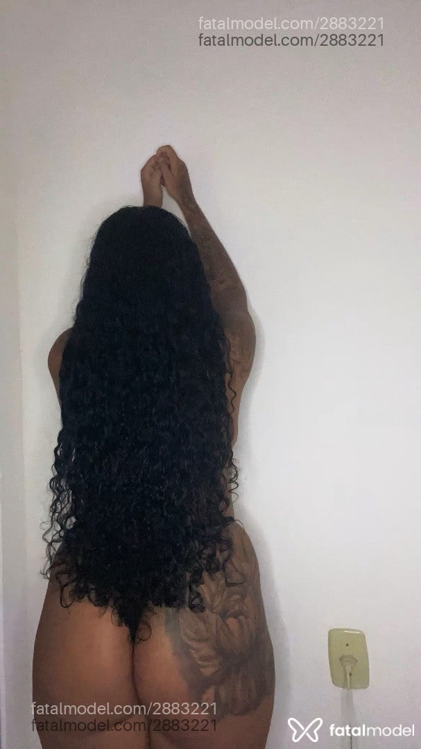 Acompanhante mulher morena (o) de olhos pretos - Maluzinha Acompanhante mulher morena (o) de olhos pretos - Maluzinha