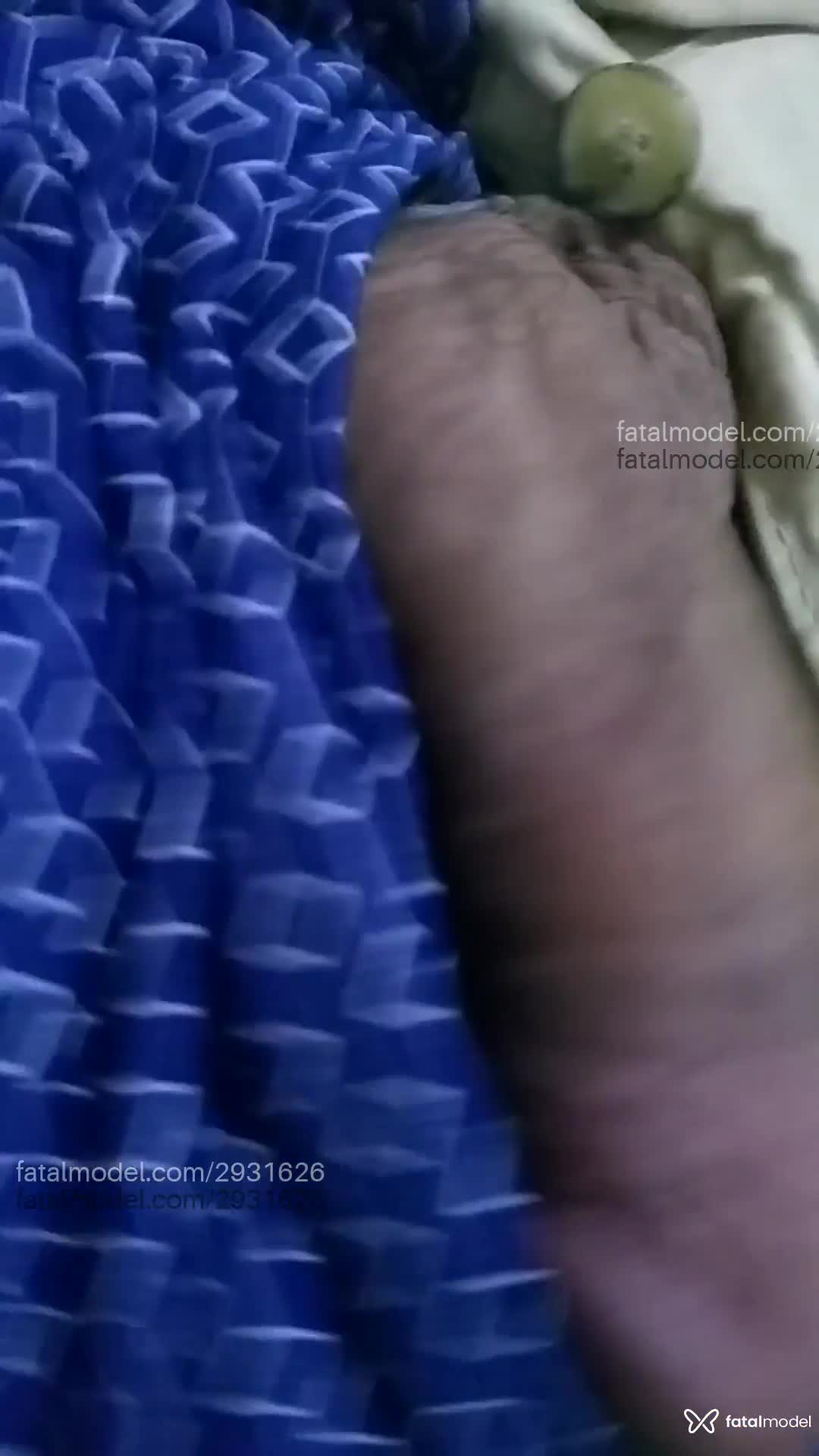 Acompanhante homem com cabelo castanho de olhos castanhos em Curitiba Acompanhante homem com cabelo castanho de olhos castanhos em Curitiba - Beber Dado