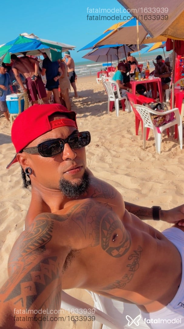 Acompanhante homem morena (o) de olhos pretos em Aracaju - Matheus muller