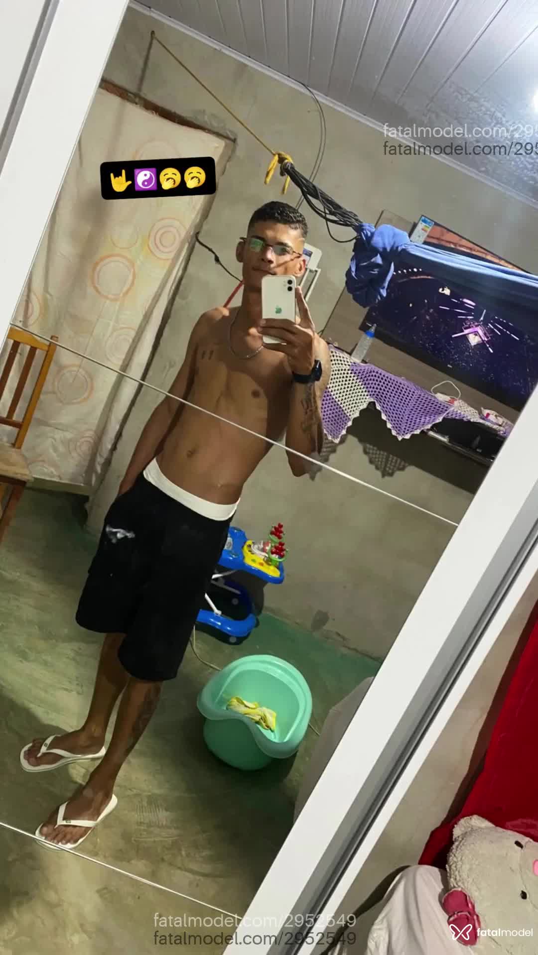 Acompanhante homem morena (o) de olhos castanhos em Gurupi Acompanhante homem morena (o) de olhos castanhos em Gurupi - Romeu