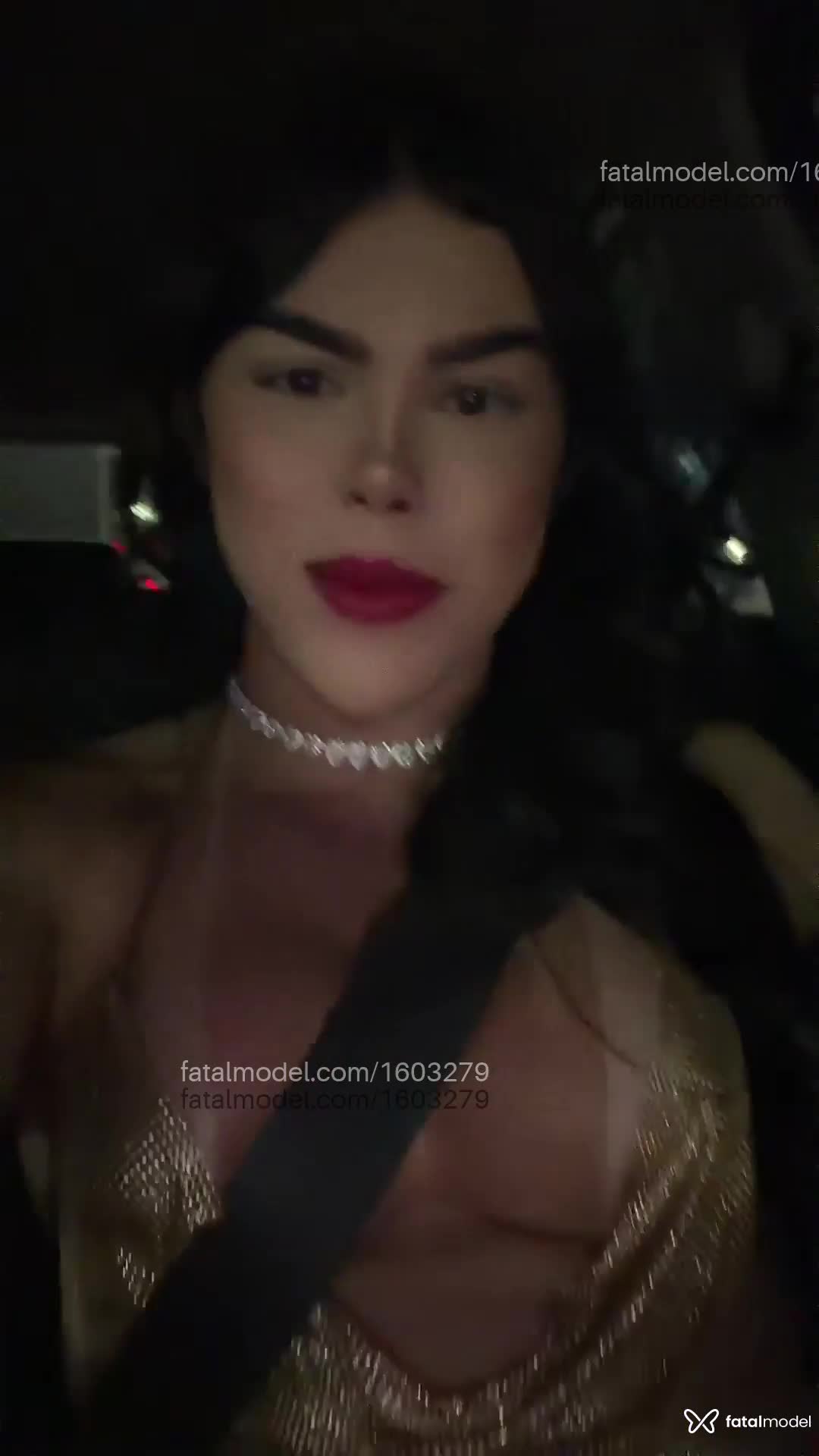 Acompanhante mulher trans com cabelo castanho de olhos castanhos em Ribeirão Preto - Danni Baruque