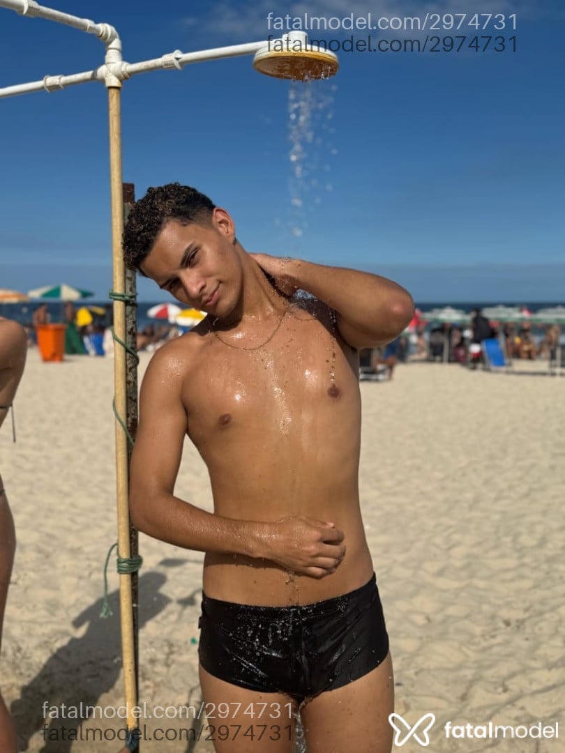 Acompanhante homem morena (o) de olhos castanhos em Virtual Acompanhante homem morena (o) de olhos castanhos em Virtual - Lucas Gomes