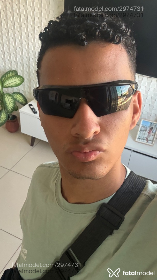 Acompanhante homem morena (o) de olhos castanhos em Virtual Acompanhante homem morena (o) de olhos castanhos em Virtual - Lucas Gomes