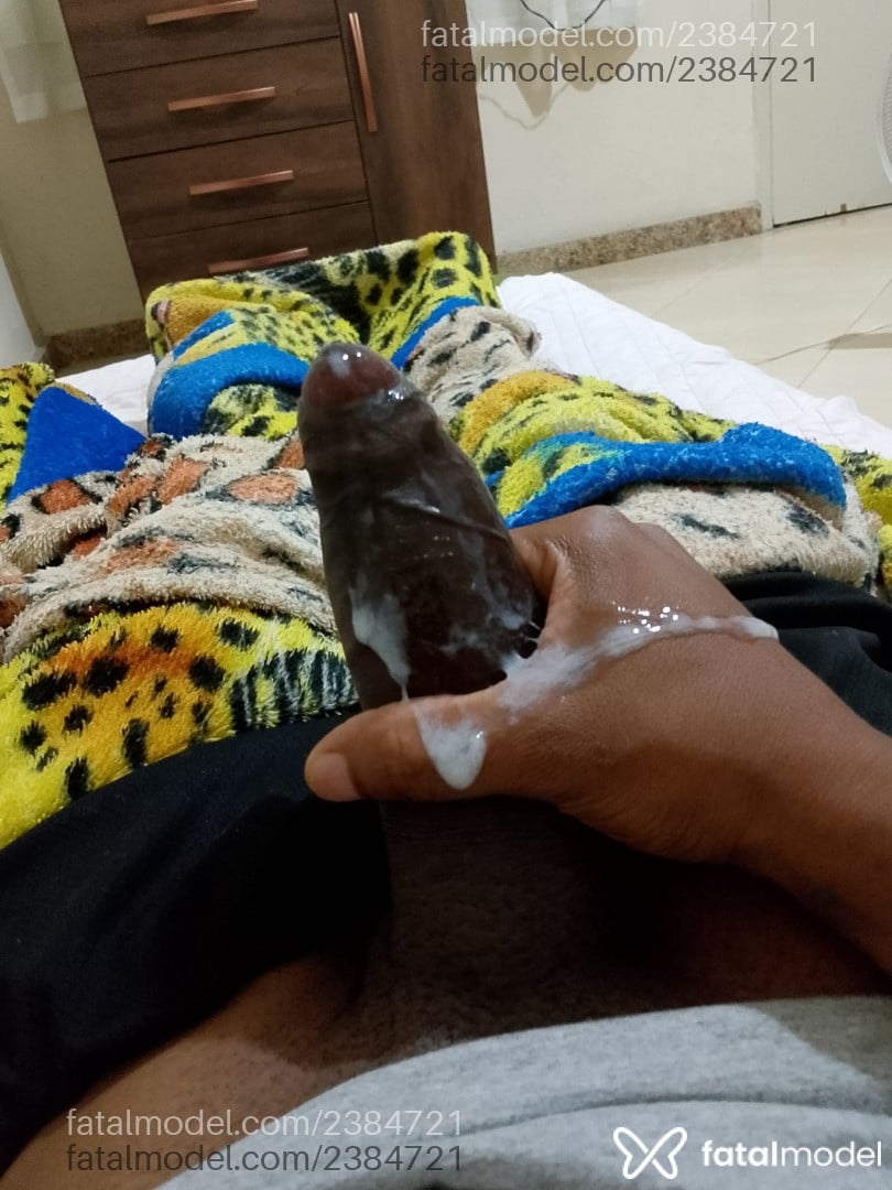 Acompanhante homem morena (o) de olhos castanhos em Cachoeiro de Itapemirim - Well Moreira