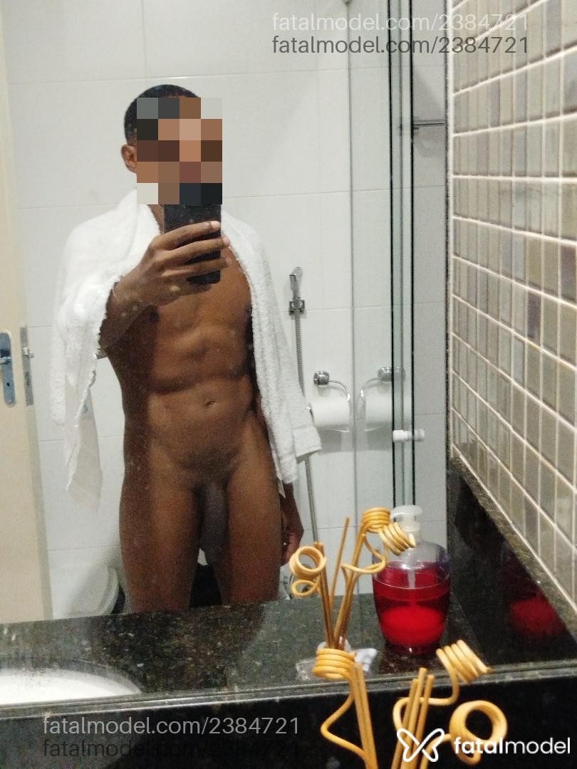 Acompanhante homem morena (o) de olhos castanhos em Cachoeiro de Itapemirim - Well Moreira