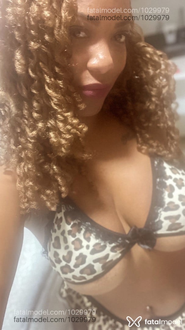 Acompanhante mulher morena (o) de olhos castanhos em São Luís Acompanhante mulher morena (o) de olhos castanhos em São Luís - Rafaela dias