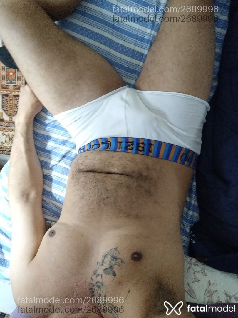 Acompanhante homem com cabelo castanho de olhos castanhos em Umuarama Acompanhante homem com cabelo castanho de olhos castanhos em Umuarama - Amigosecretoativo