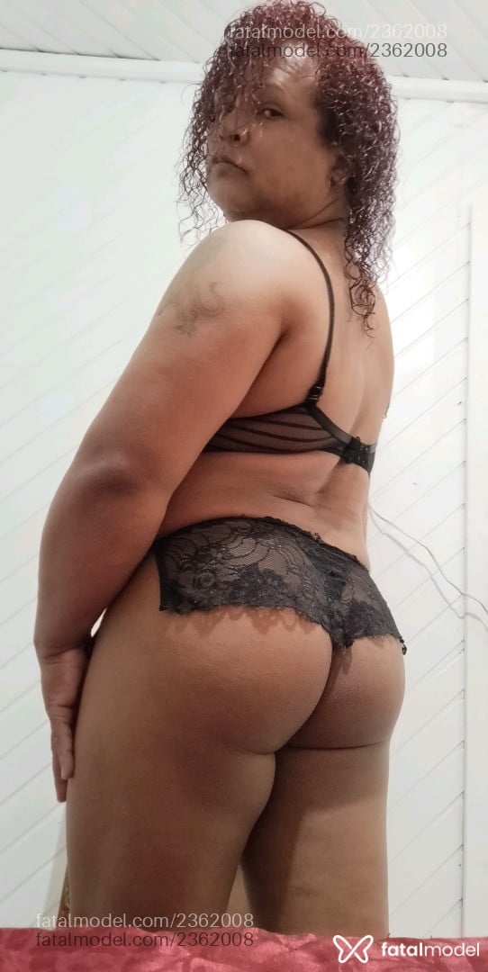 Acompanhante mulher trans ruiva (o) de olhos castanhos em Porto Alegre - Lubombom