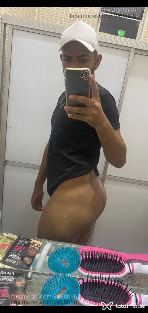 Acompanhante homem morena (o) de olhos pretos em Goiânia - Lucas