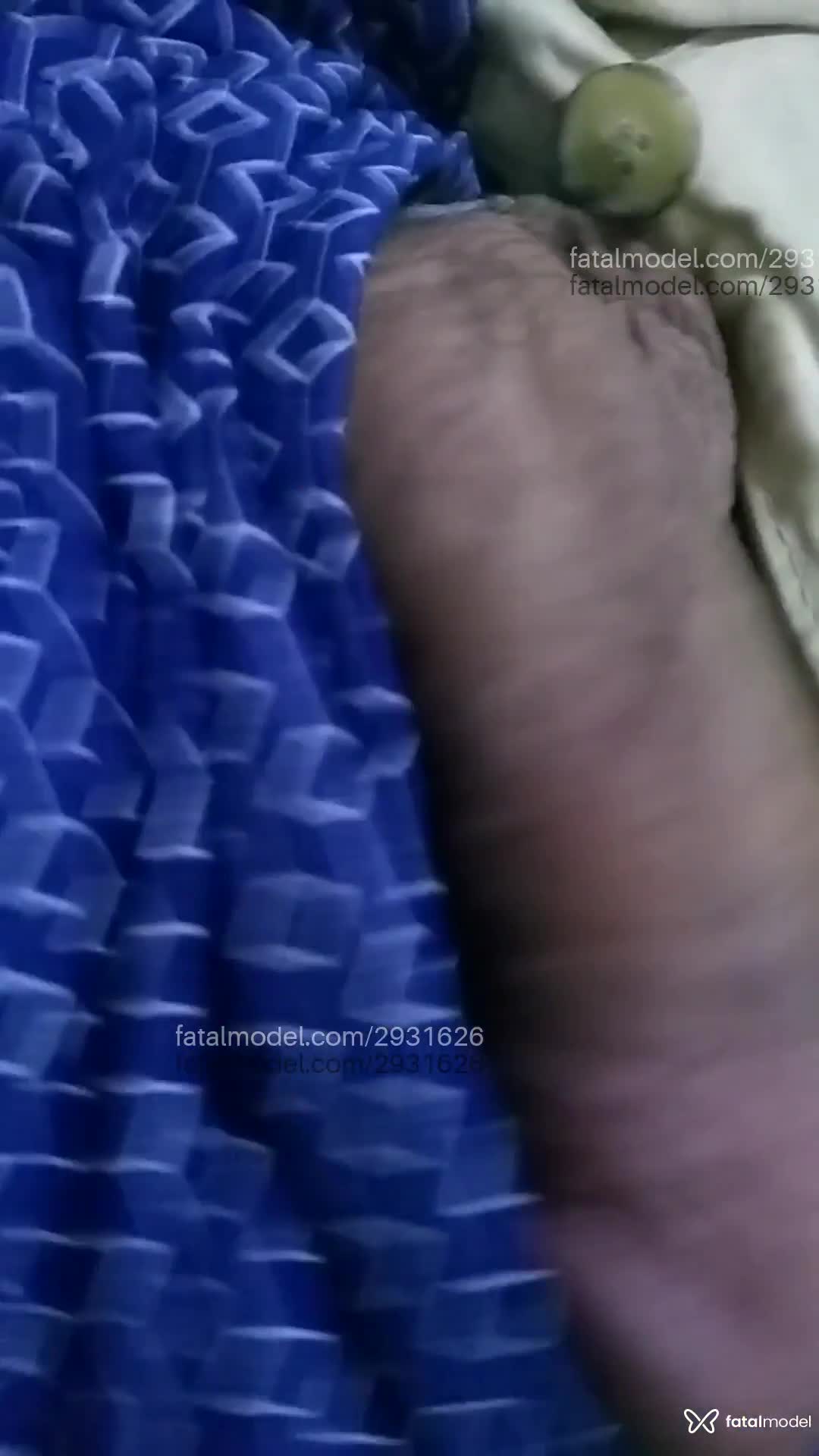 Acompanhante homem com cabelo castanho de olhos castanhos em Curitiba Acompanhante homem com cabelo castanho de olhos castanhos em Curitiba - Beber Dado