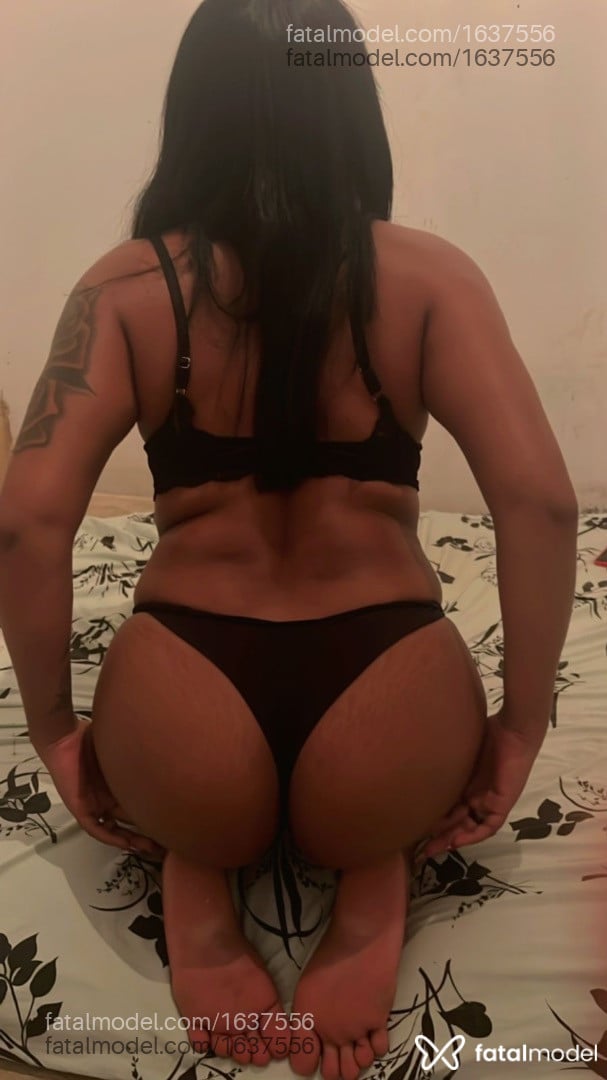 Acompanhante mulher com cabelo castanho de olhos castanhos em Canarana - Cacau