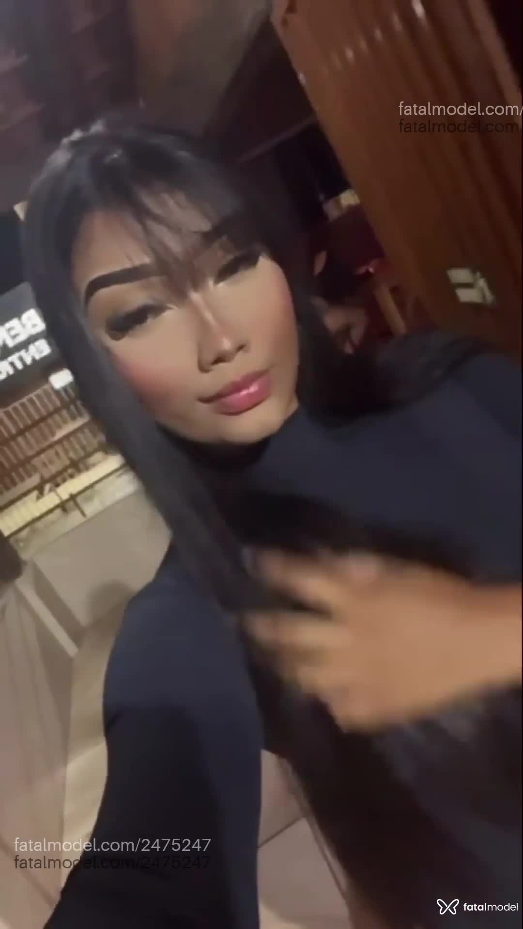 Acompanhante mulher com cabelo castanho de olhos castanhos - Luara