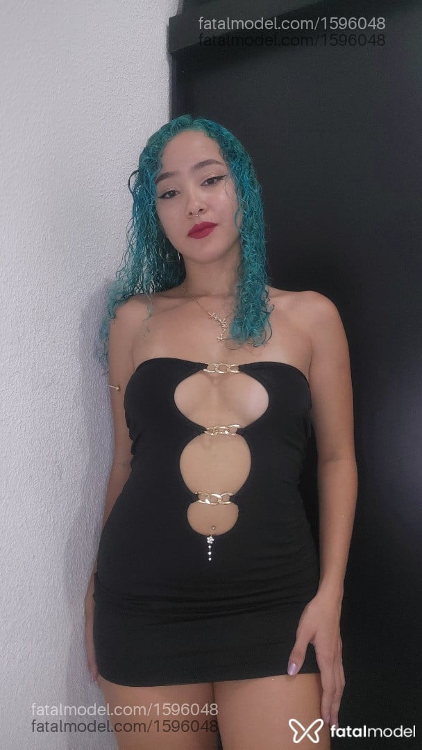Acompanhante mulher com cabelo colorido de olhos castanhos em Fortaleza - Luana