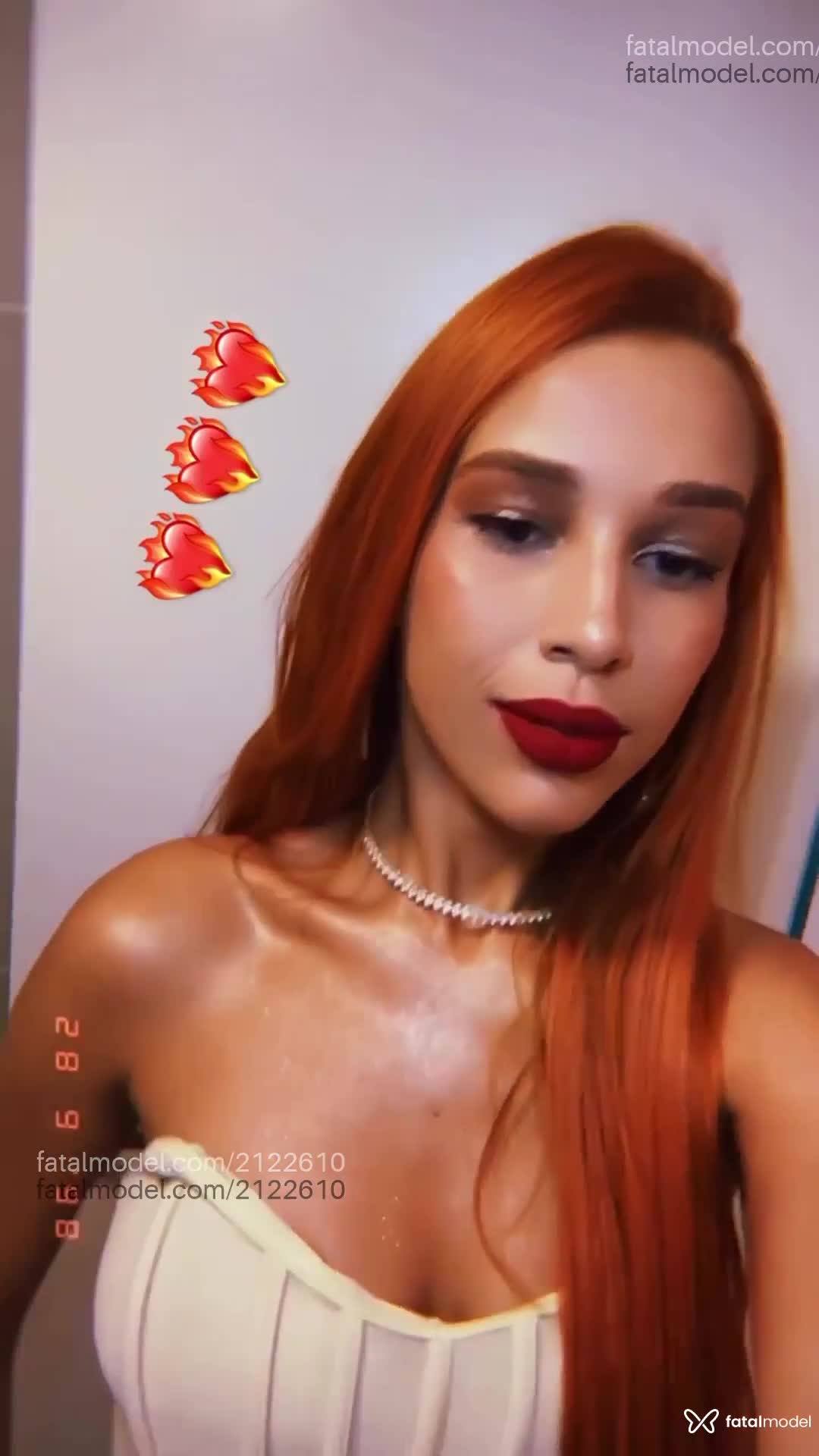 Acompanhante mulher ruiva (o) de olhos castanhos - Aghata Avilla