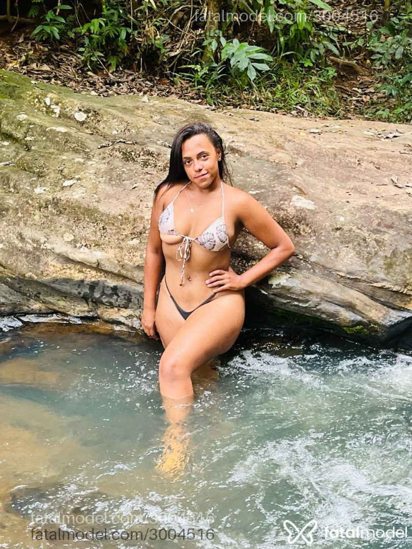 Acompanhante mulher morena (o) de olhos pretos em Virtual - Amadinha