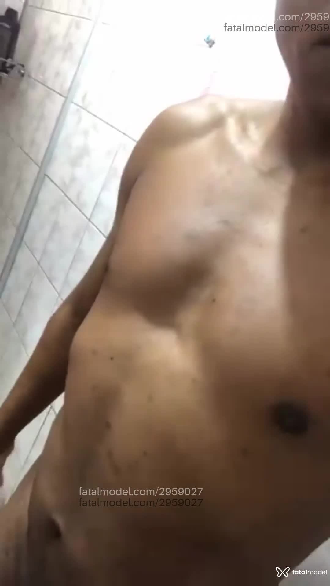 Acompanhante homem morena (o) de olhos pretos em Itapema - Pretinho