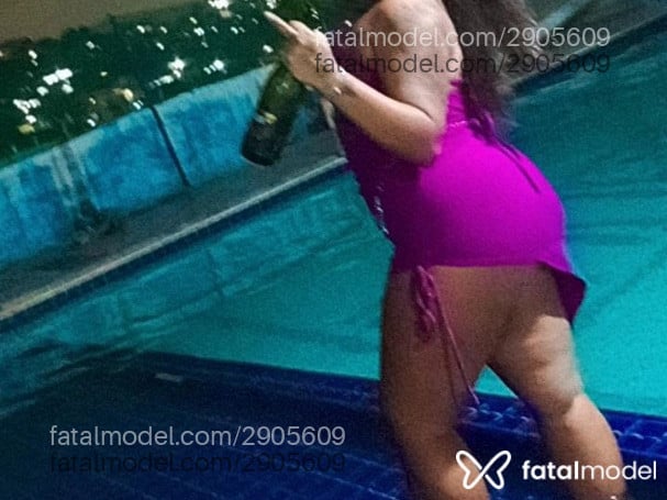 Acompanhante mulher morena (o) de olhos pretos em Paranavaí - Bianca Gutierrez