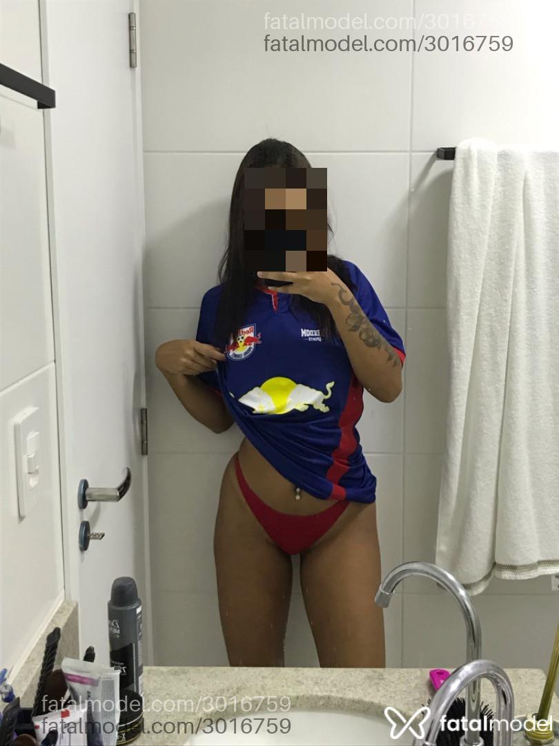 Acompanhante mulher loira (o) de olhos castanhos em São Paulo - Larissa