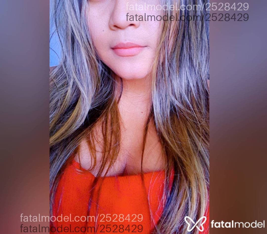Acompanhante mulher com cabelo castanho de olhos mel em Santa Maria - Sofia Castelli