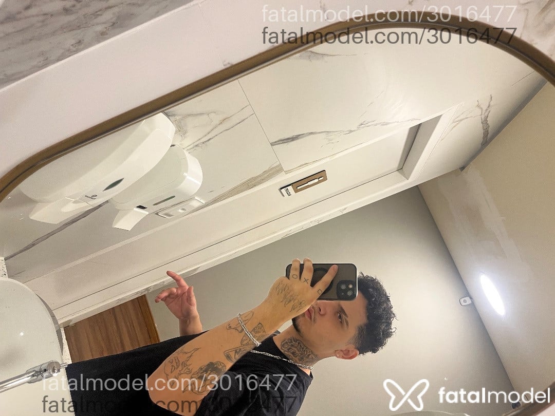 Acompanhante homem com cabelo castanho de olhos castanhos em Belo Horizonte - Viana