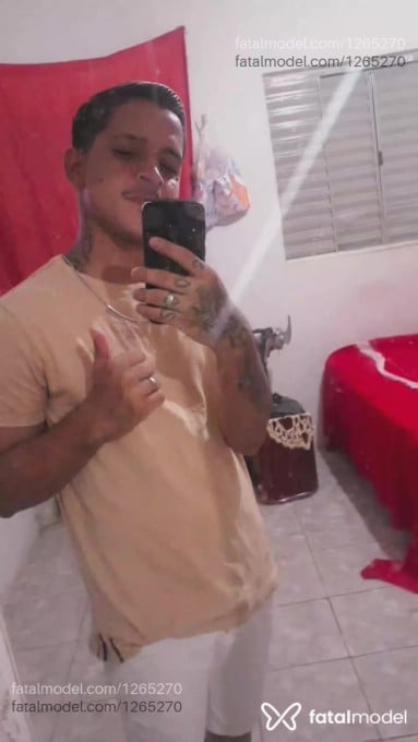 Acompanhante homem loira (o) de olhos castanhos em Juazeiro do Norte Acompanhante homem loira (o) de olhos castanhos em Juazeiro do Norte - Felipe Silva