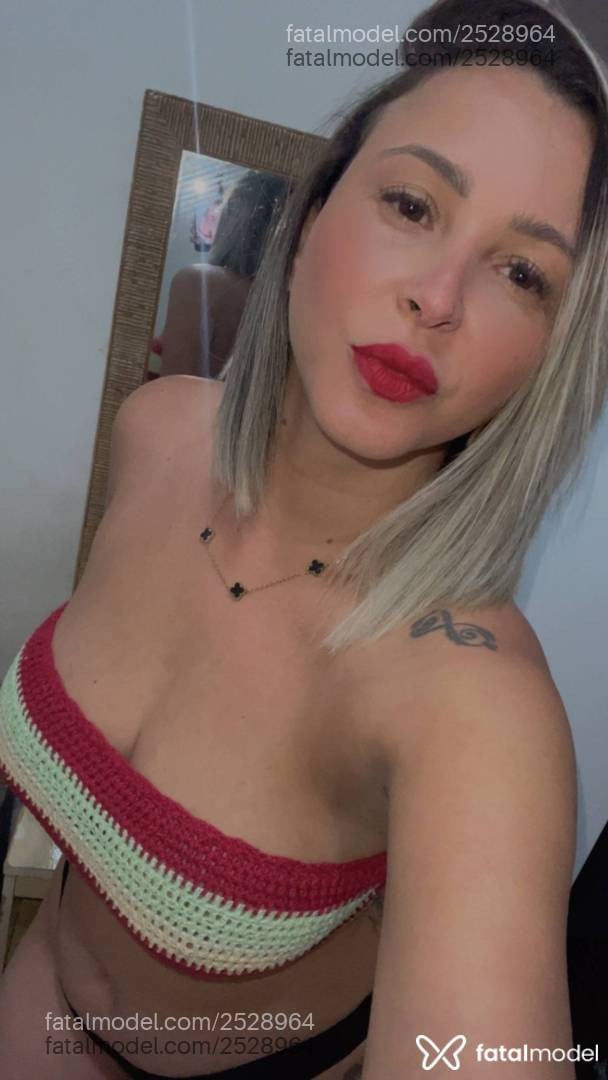 Acompanhante mulher loira (o) de olhos castanhos em Marília - Safira