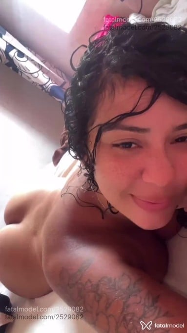 Acompanhante mulher com cabelo castanho de olhos castanhos em Maceió - Roberta Carvalho
