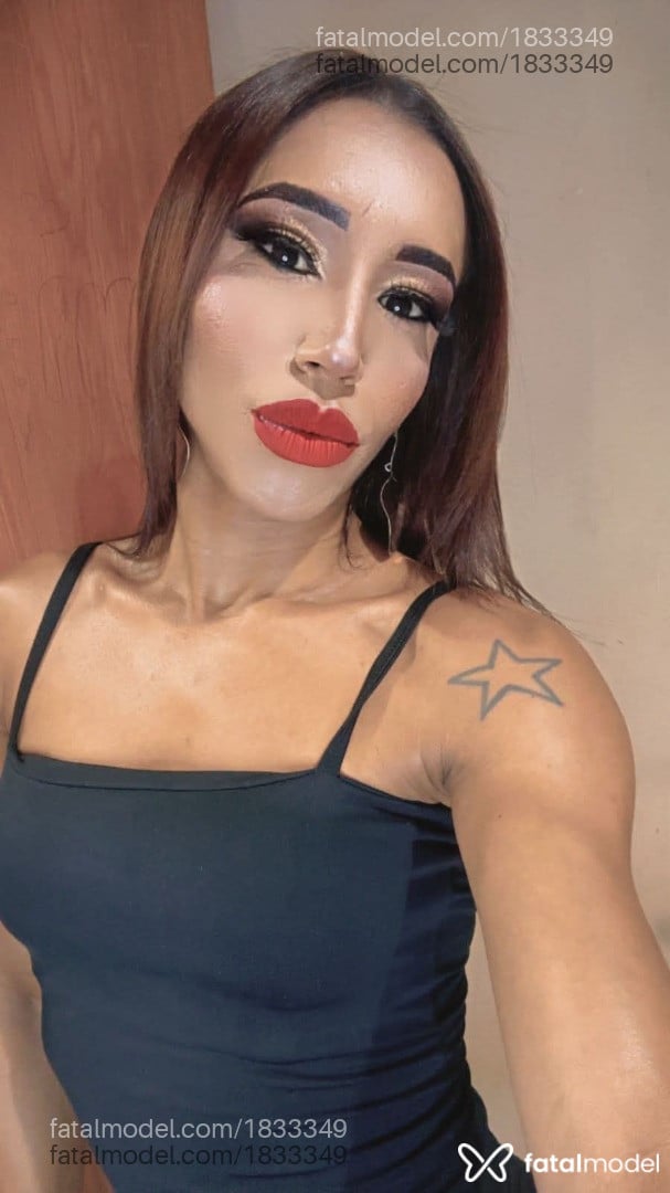 Acompanhante mulher trans com cabelo castanho de olhos pretos - Steffany souza Acompanhante mulher trans com cabelo castanho de olhos pretos - Steffany souza