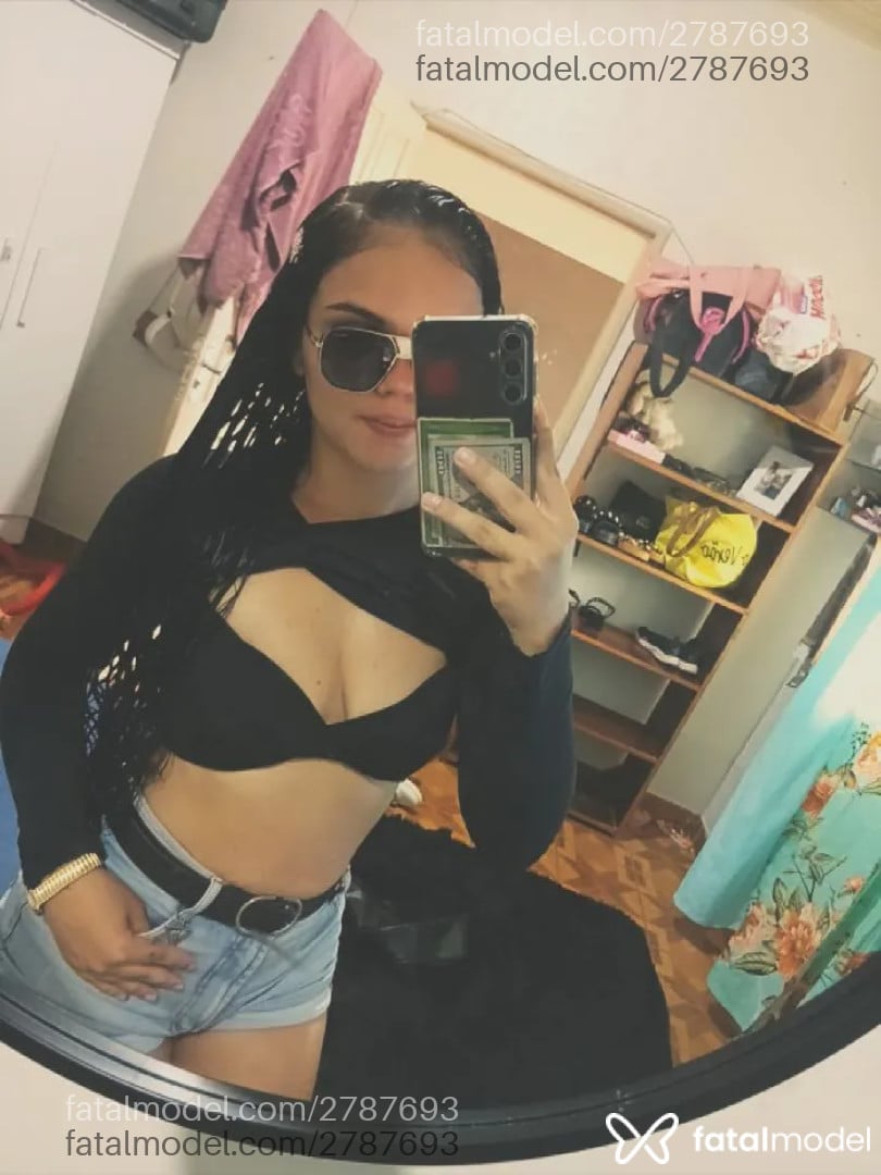 Acompanhante mulher morena (o) de olhos castanhos em Novo Repartimento - Mirela