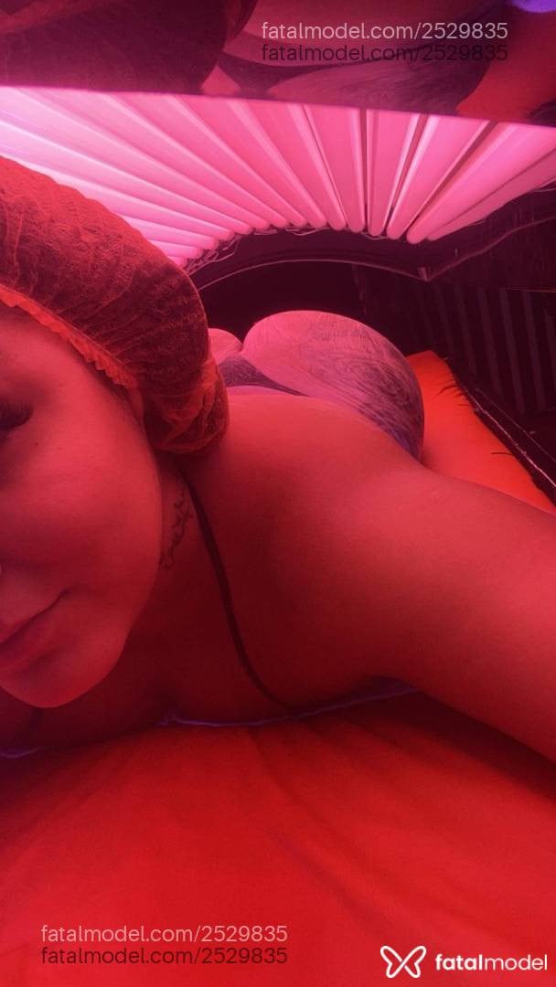 Acompanhante mulher com cabelo castanho de olhos castanhos - Lorena