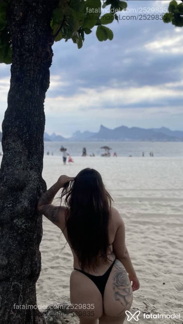 Acompanhante mulher com cabelo castanho de olhos castanhos em Ribeirão Preto - Lorena
