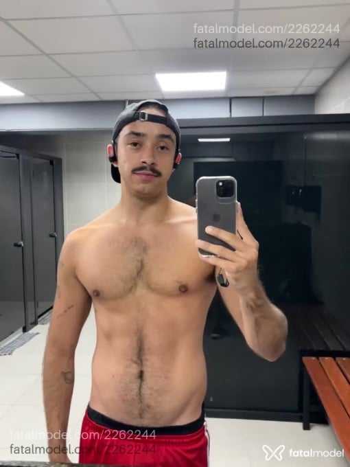 Acompanhante homem com cabelo castanho de olhos castanhos em São Paulo - Guilbertt Alb