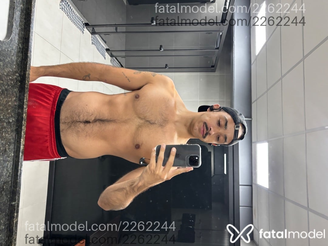 Acompanhante homem com cabelo castanho de olhos castanhos em São Paulo - Guilbertt Alb